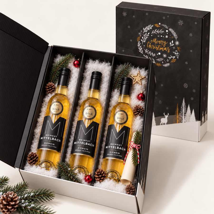 Drei Eisweinflaschen in der Weihnachts-Geschenkbox